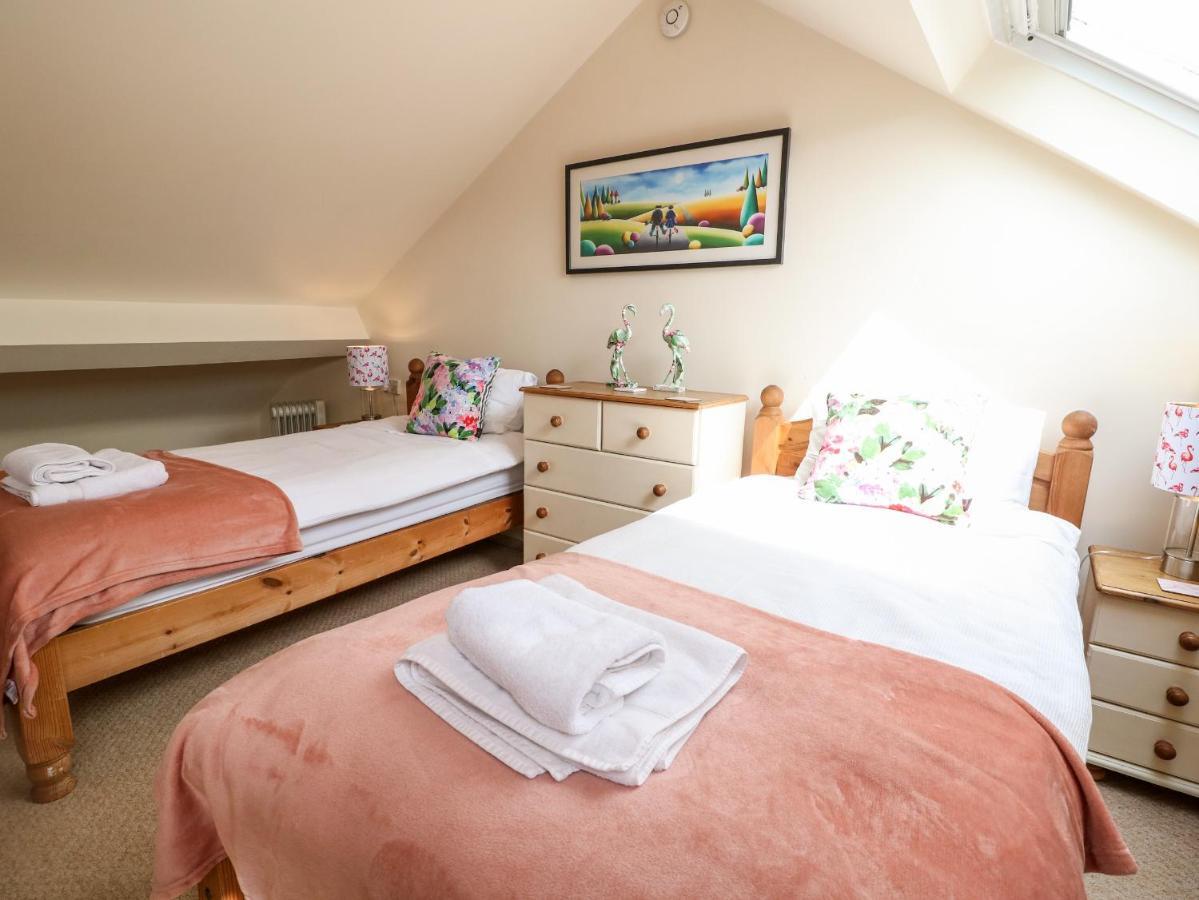 The Cottage At Broadway Broadway  Extérieur photo