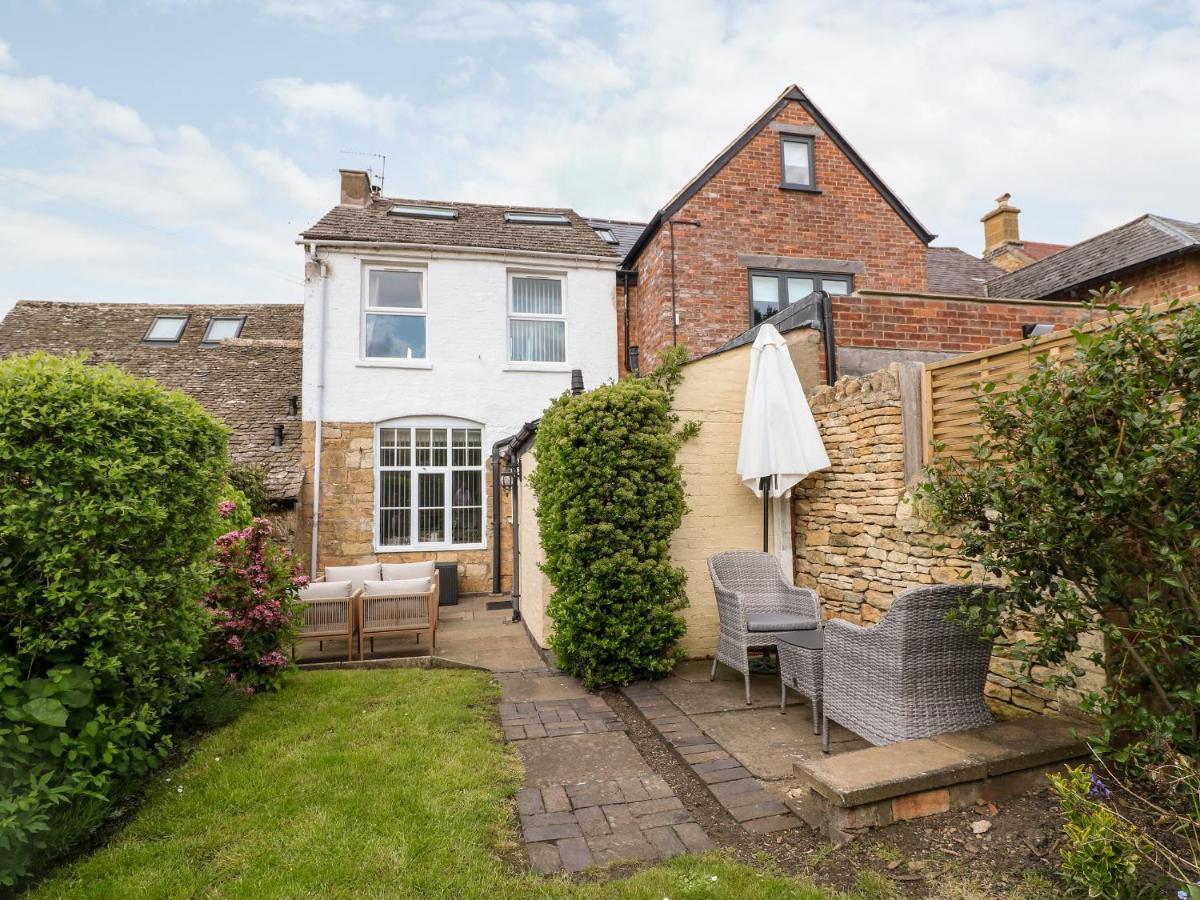 The Cottage At Broadway Broadway  Extérieur photo