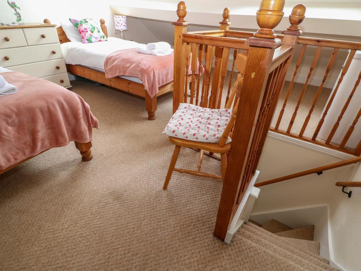 The Cottage At Broadway Broadway  Extérieur photo